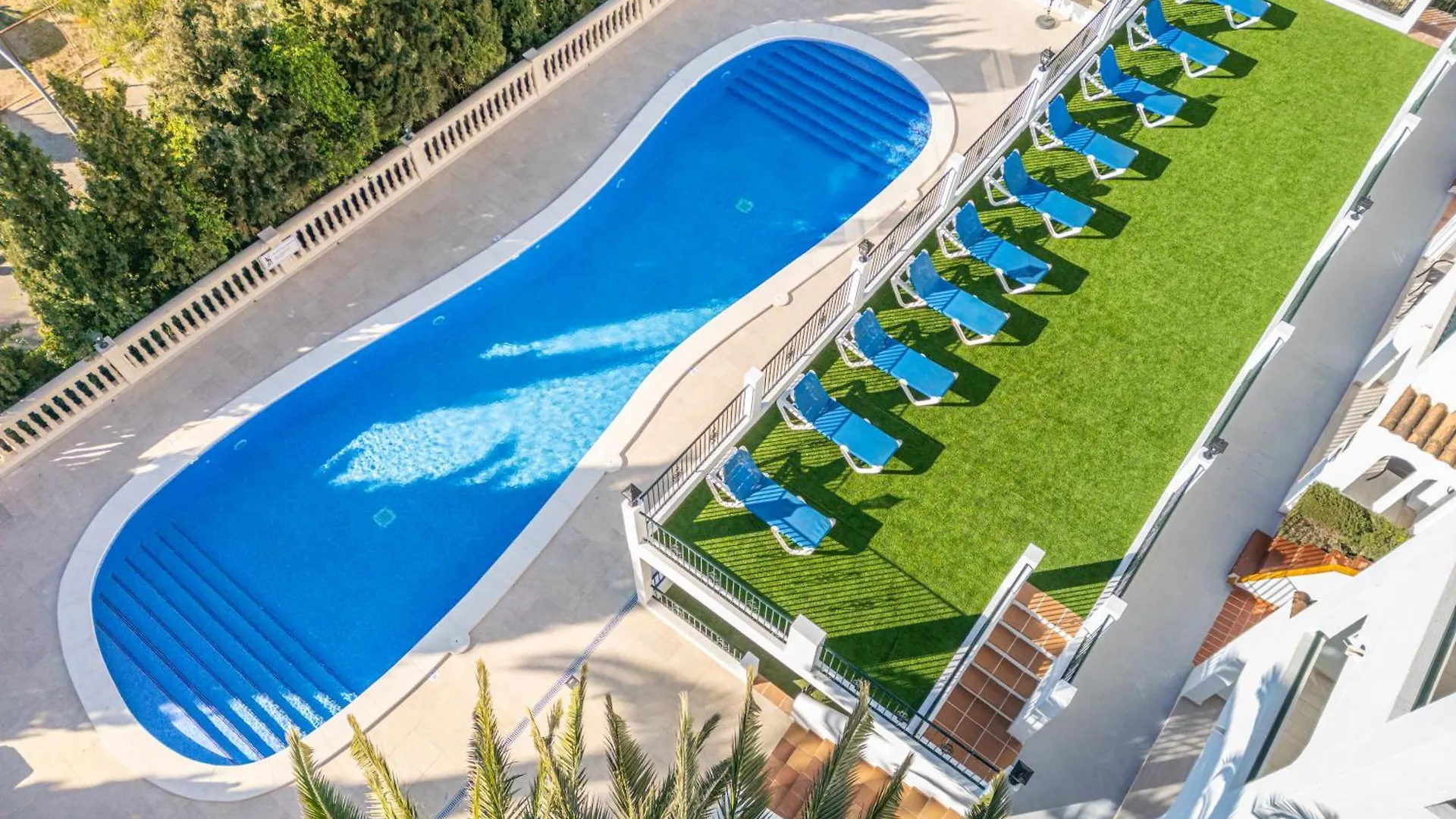 Aparthotel Holiday Center Santa Ponsa Spain