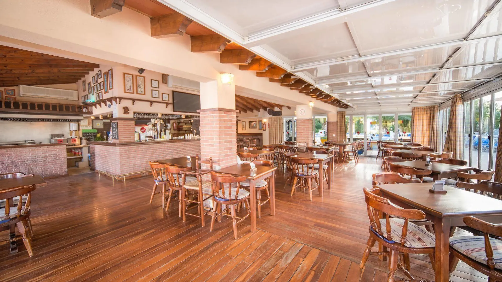 Aparthotel Holiday Center Santa Ponsa